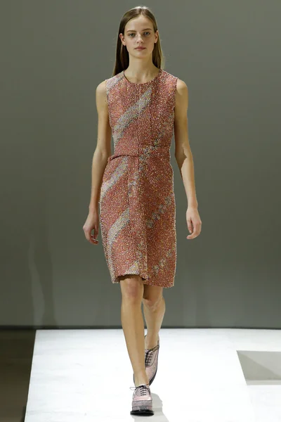 Look 34